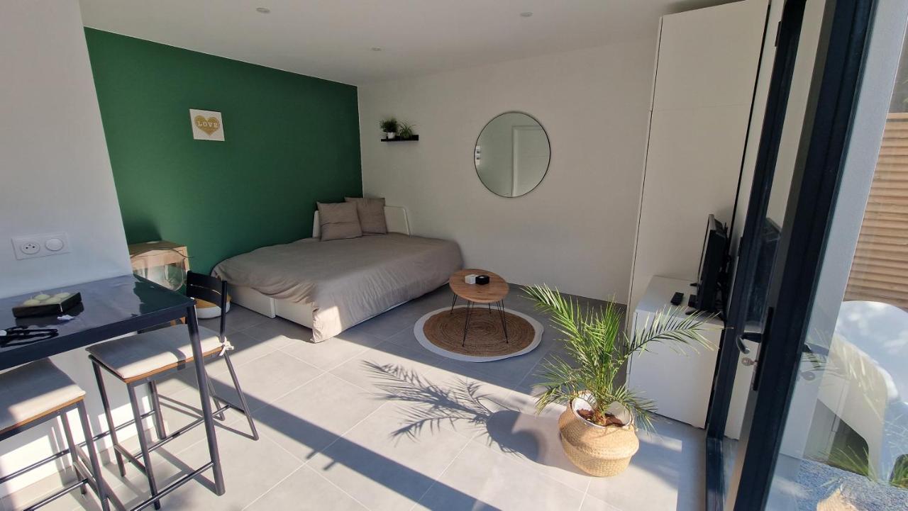 Le Patio : Studio Avec Exterieur Saint-Barthelemy-d'Anjou Exterior foto