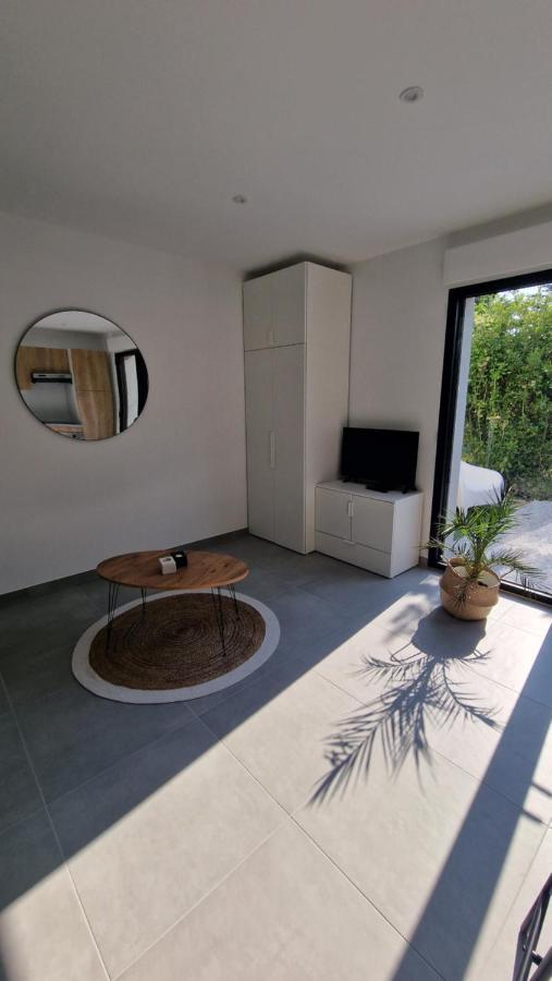 Le Patio : Studio Avec Exterieur Saint-Barthelemy-d'Anjou Exterior foto