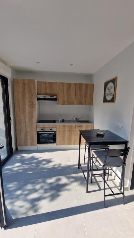 Le Patio : Studio Avec Exterieur Saint-Barthelemy-d'Anjou Exterior foto